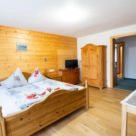 Appartementhaus Untere Tanne Lermoos Room photo