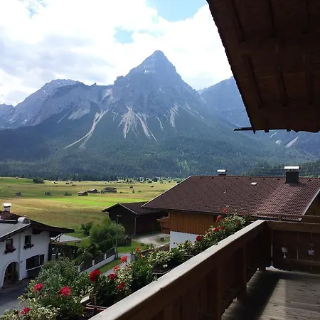 Appartementhaus Untere Tanne Lermoos Room photo